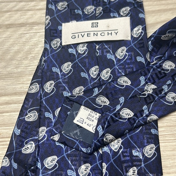 Givenchy Silk Tie Made in Italy Navy Blue - Picture 2 of 5